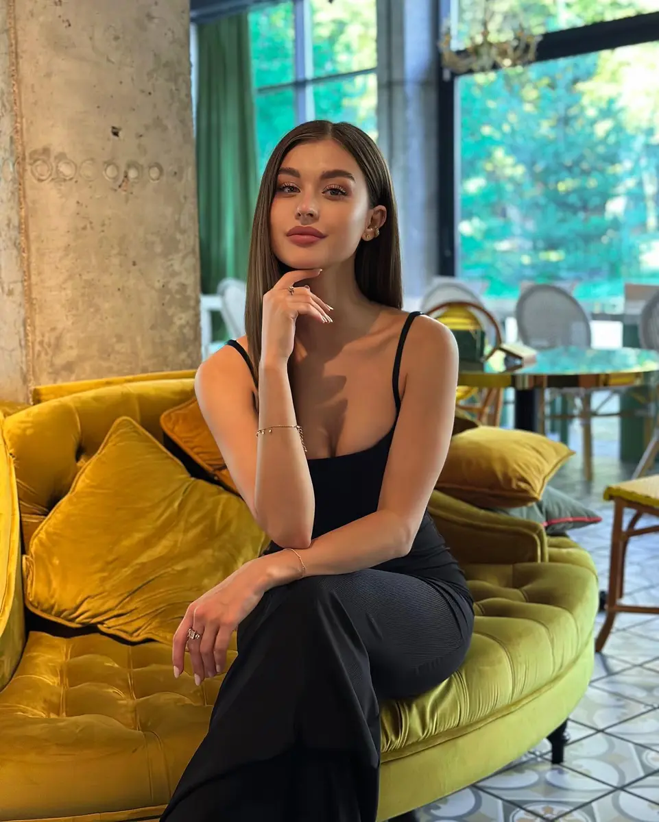 Liora escort in Dubai